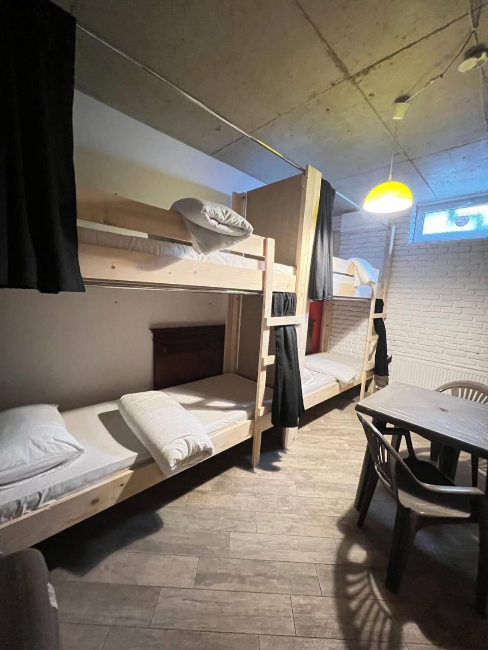 Moonlight Hostel Lviv Exterior foto