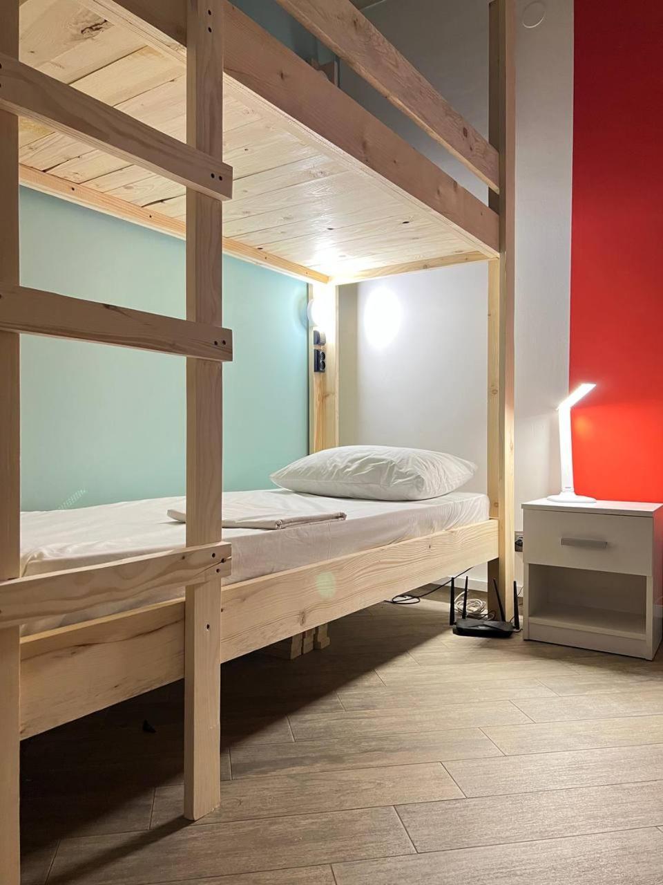 Moonlight Hostel Lviv Exterior foto